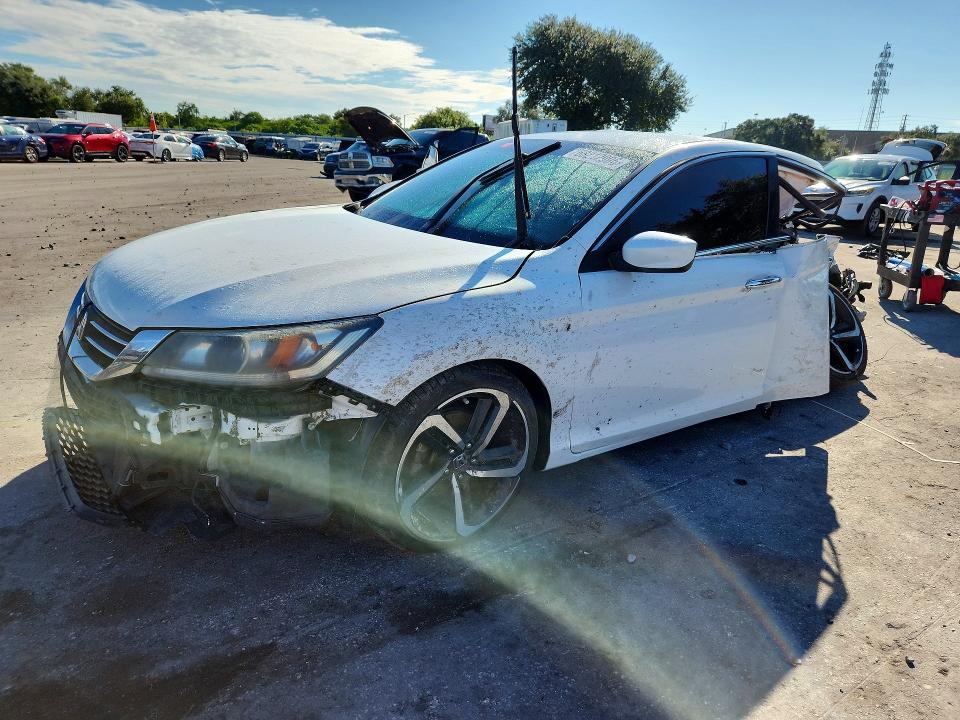 Auction sale of the 2014 Honda Accord, vin: 1HGCR2F53EA257531, lot number: 68212906
