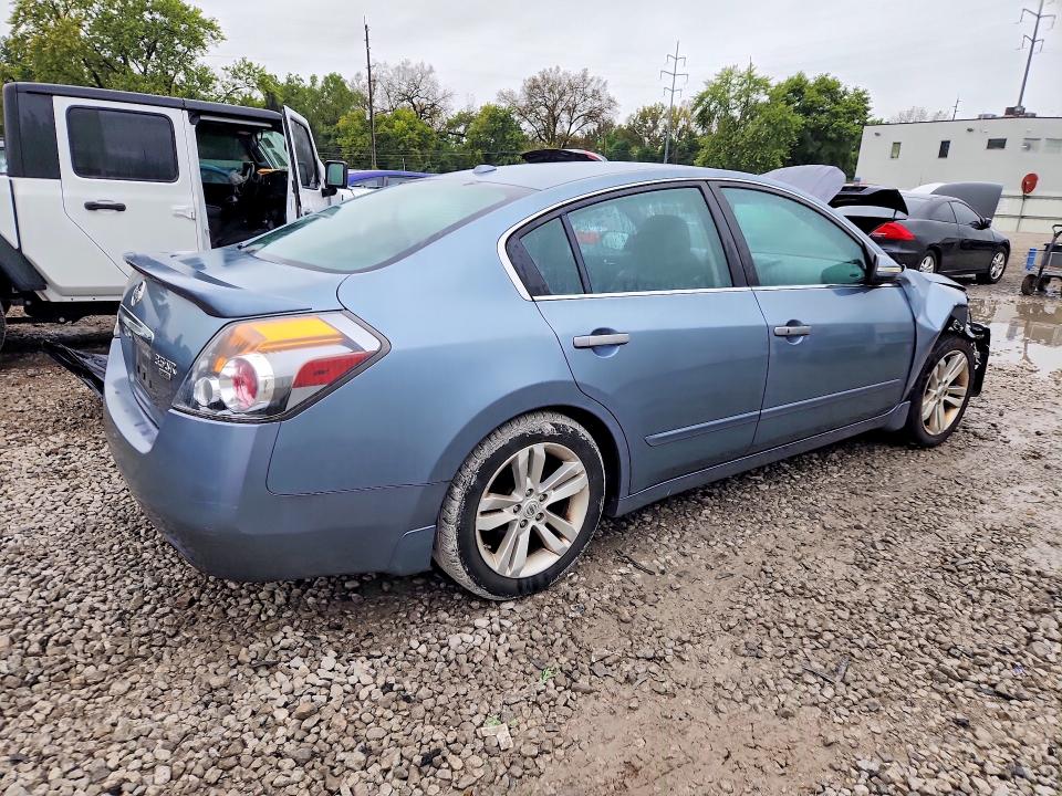 2011 Nissan Altima მანქანა იყიდება აუქციონზე, vin: 1N4BL2AP1BC166154, აუქციონის ნომერი: 70217616