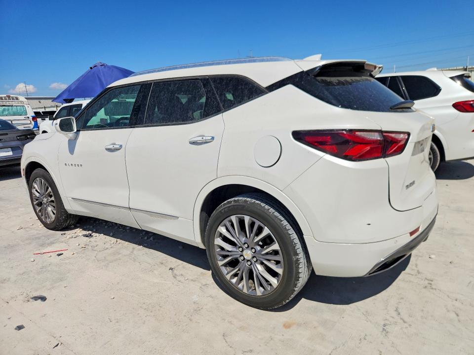68832336 :رقم المزاد ، 3GNKBFRS1LS618815 vin ، 2020 Chevrolet Blazer مزاد بيع