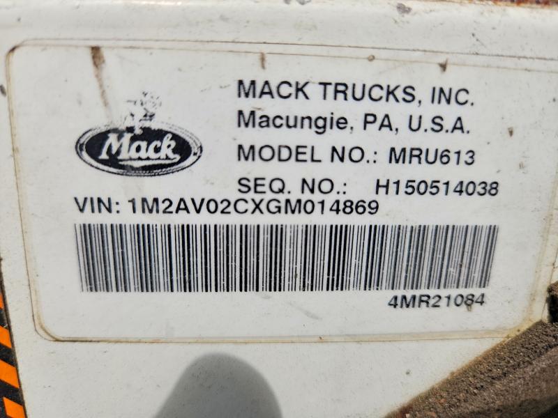 67898756 :رقم المزاد ، 1M2AV02CXGM014869 vin ، 2016 Mack Mru613 مزاد بيع