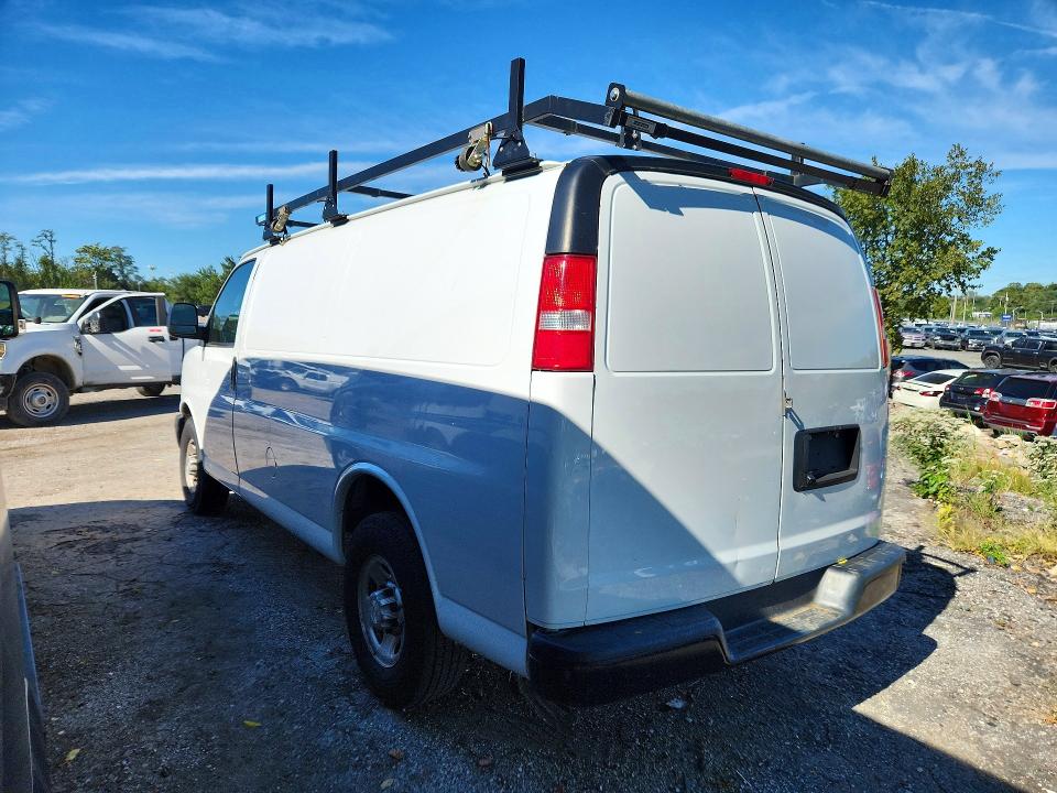 68745246 :رقم المزاد ، 1GCWGAFG2L1254162 vin ، 2020 Chevrolet Express G2500 مزاد بيع