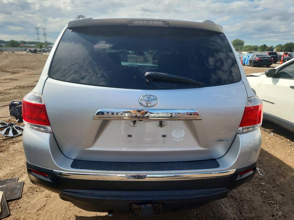 68820146 :رقم المزاد ، 5TDBK3EH0CS110888 vin ، 2012 Toyota Highlander مزاد بيع