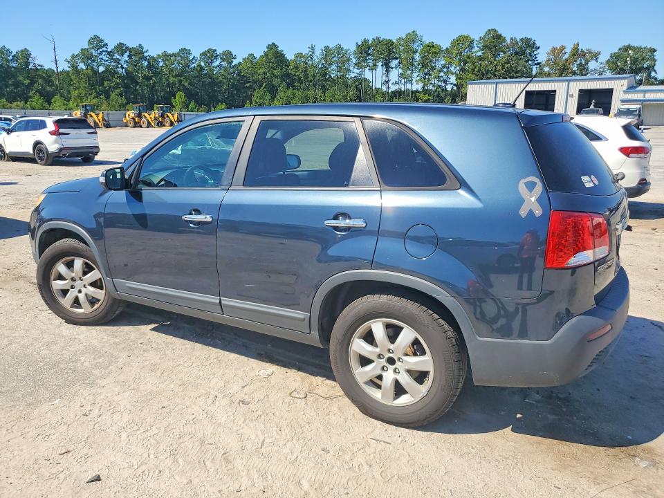 2011 Kia Sorento მანქანა იყიდება აუქციონზე, vin: 5XYKT3A14BG107087, აუქციონის ნომერი: 70849616