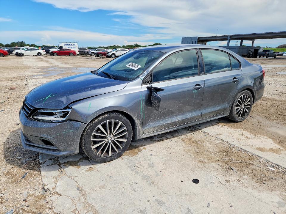 69590416 :رقم المزاد ، 3VWD17AJ2FM212609 vin ، 2015 Volkswagen Jetta مزاد بيع