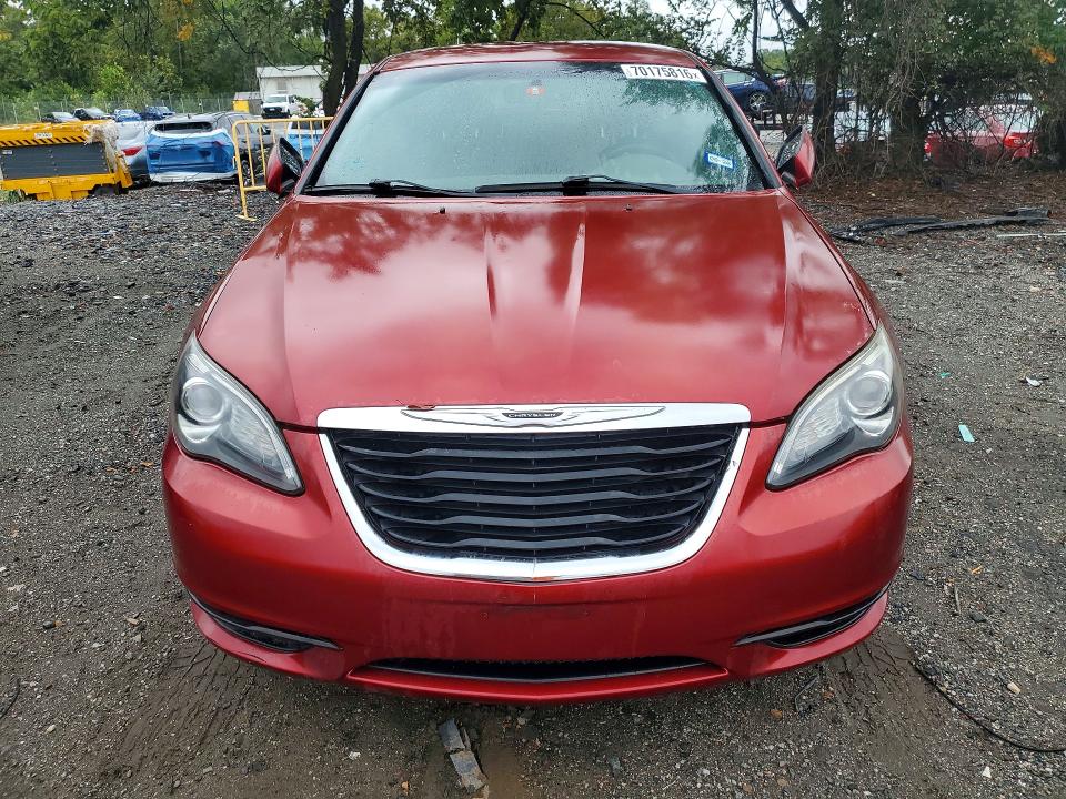 70175816 :رقم المزاد ، 1C3CCBHG0CN116912 vin ، 2012 Chrysler 200 مزاد بيع
