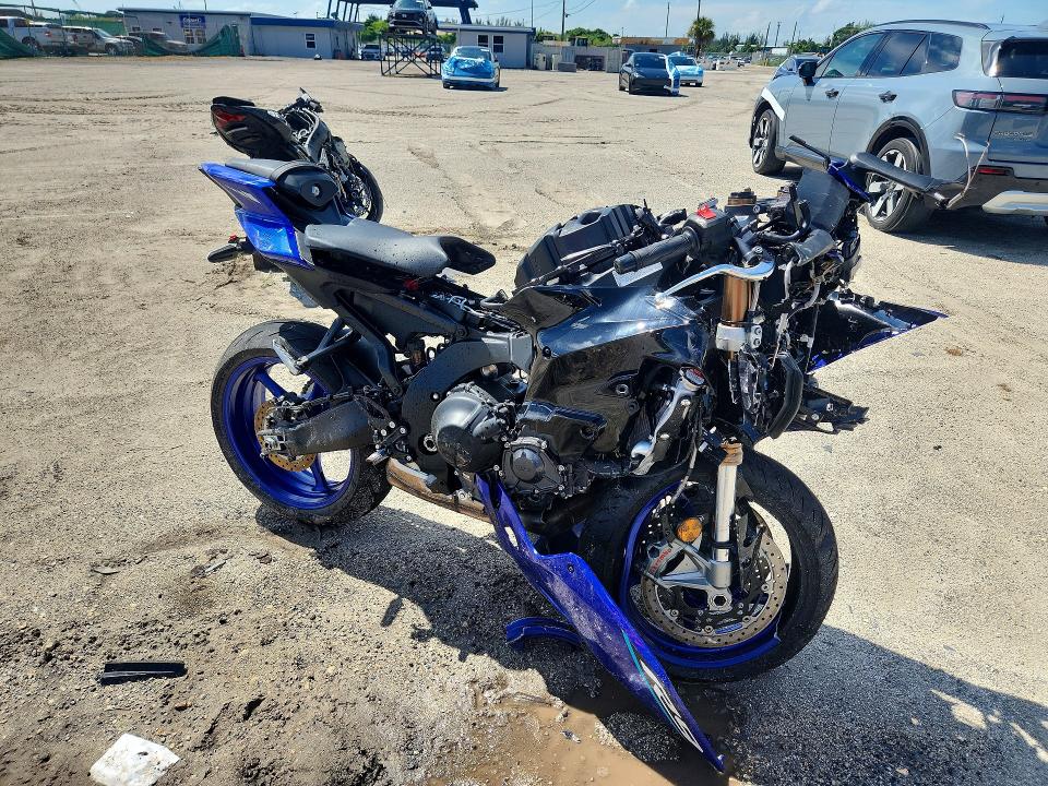 67784356 :رقم المزاد ، JYARNA3E4TA003130 vin ، 2026 Yamaha Yzf890 مزاد بيع