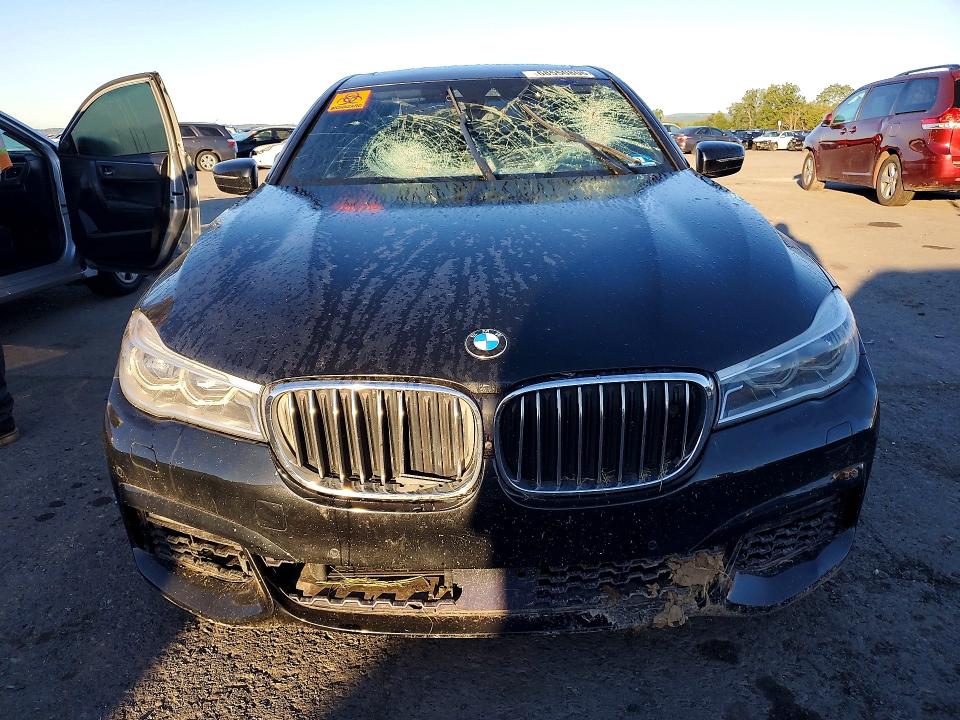 2016 Bmw 750 მანქანა იყიდება აუქციონზე, vin: WBA7F2C56GG419291, აუქციონის ნომერი: 68550806