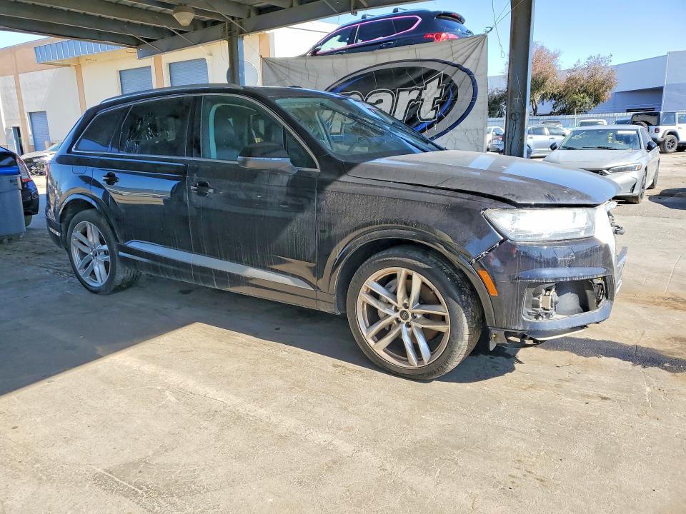 Aukcja sprzedaży 2017 Audi Q7, vin: WA1VAAF78HD012778, numer aukcji: 68131336