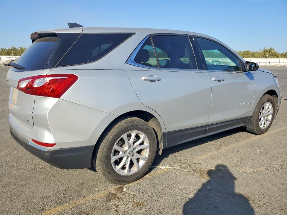 68700376 :رقم المزاد ، 3GNAXJEV3LS512415 vin ، 2020 Chevrolet Equinox مزاد بيع