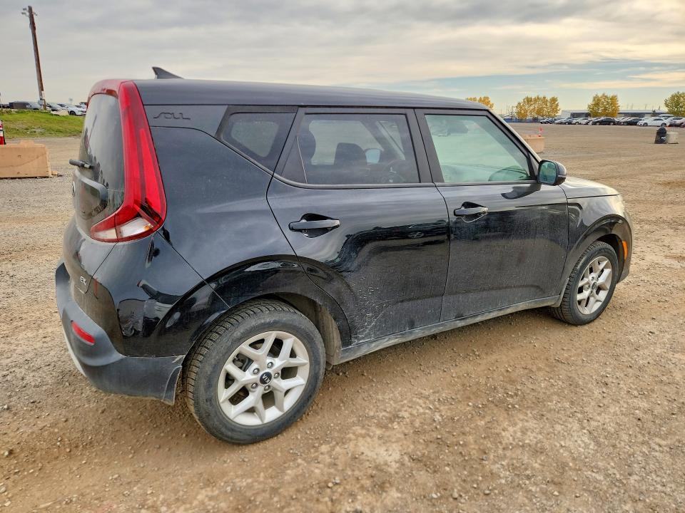 2021 Kia Soul მანქანა იყიდება აუქციონზე, vin: KNDJ33AU6M7784244, აუქციონის ნომერი: 69992206