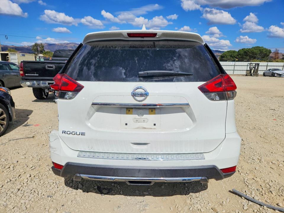 2017 Nissan Rogue მანქანა იყიდება აუქციონზე, vin: KNMAT2MT3HP515721, აუქციონის ნომერი: 68034316
