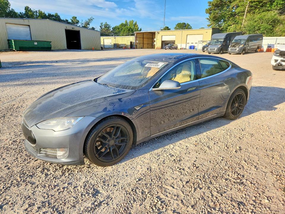68604906 :رقم المزاد ، 5YJSA1BG7DFP03771 vin ، 2013 Tesla Model S مزاد بيع