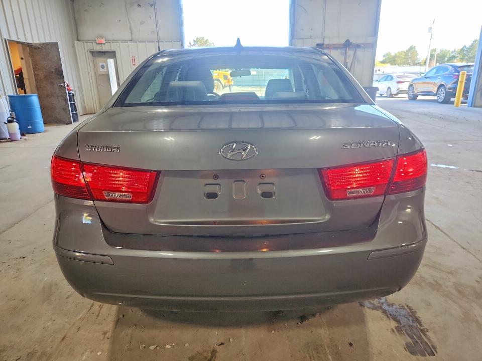 Auction sale of the 2010 Hyundai Sonata Gls, vin: 5NPET4AC5AH646992, lot number: 68952096