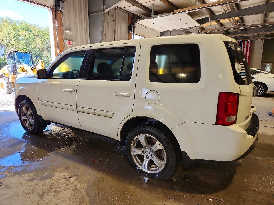 68681196 :رقم المزاد ، 5FNYF4H40CB086478 vin ، 2012 Honda Pilot مزاد بيع