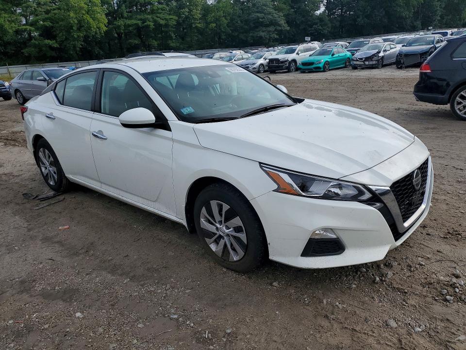 66792546 :رقم المزاد ، 1N4BL4BV9MN417163 vin ، 2021 Nissan Altima مزاد بيع