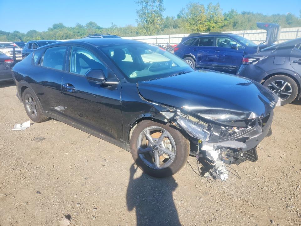 2025 Kia K4 მანქანა იყიდება აუქციონზე, vin: 3KPFT4DE7SE118863, აუქციონის ნომერი: 68961026