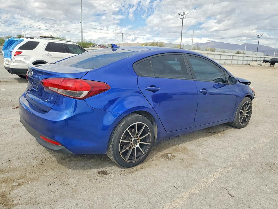 2017 Kia Forte მანქანა იყიდება აუქციონზე, vin: 3KPFL4A70HE096347, აუქციონის ნომერი: 69809176
