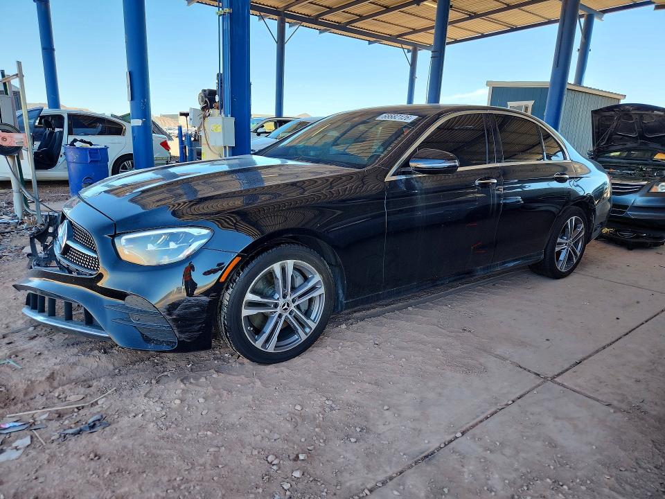 68682126 :رقم المزاد ، W1KZF8DB9NB044211 vin ، 2022 Mercedes-benz E مزاد بيع