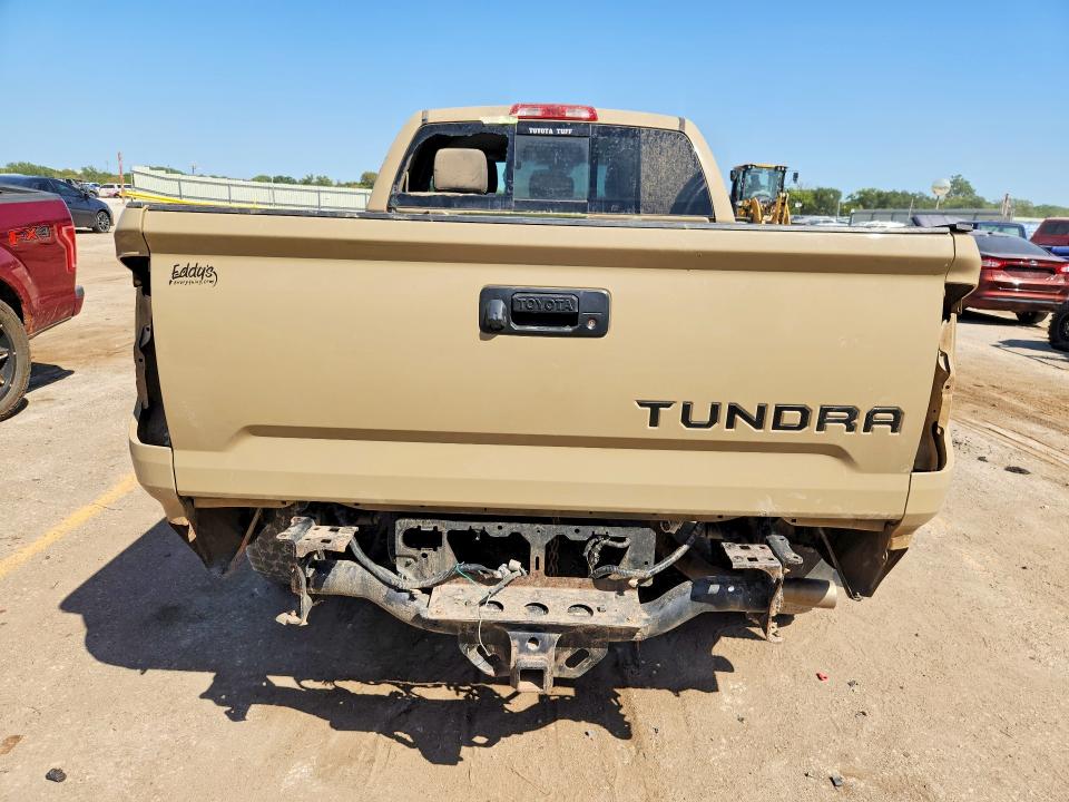 67346976 :رقم المزاد ، 5TFUW5F19JX759249 vin ، 2018 Toyota Tundra مزاد بيع