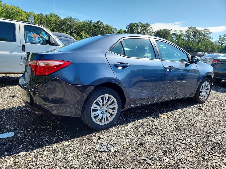 67597866 :رقم المزاد ، 2T1BURHE0HC922075 vin ، 2017 Toyota Corolla مزاد بيع