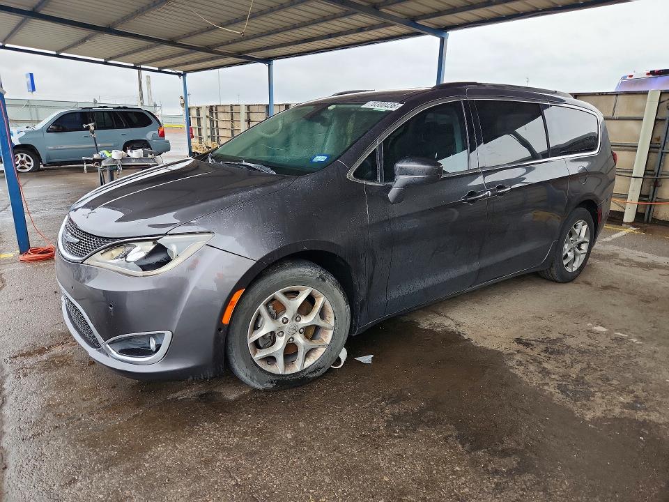 70300436 :رقم المزاد ، 2C4RC1FG7KR628655 vin ، 2019 Chrysler Pacifica مزاد بيع