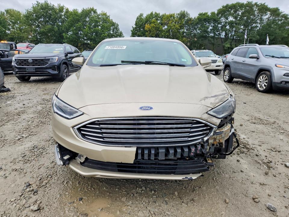 2017 Ford Fusion მანქანა იყიდება აუქციონზე, vin: 3FA6P0SU0HR268814, აუქციონის ნომერი: 71004956