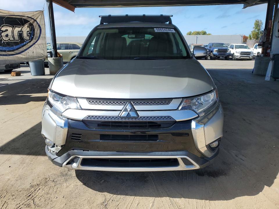 68654246 :رقم المزاد ، JA4AD3A38LZ017755 vin ، 2020 Mitsubishi Outlander مزاد بيع