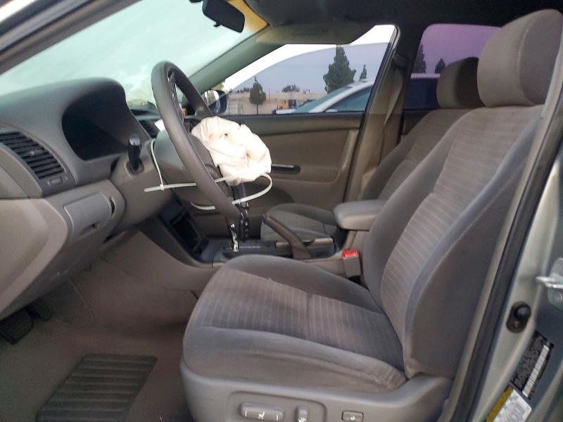 69342666 :رقم المزاد ، 4T1BE32K75U621452 vin ، 2005 Toyota Camry مزاد بيع