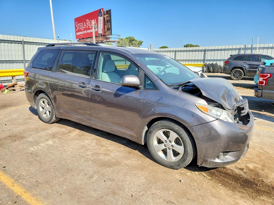 Продаж на аукціоні авто 2015 Toyota Sienna, vin: 5TDKK3DC7FS612131, номер лоту: 68048716