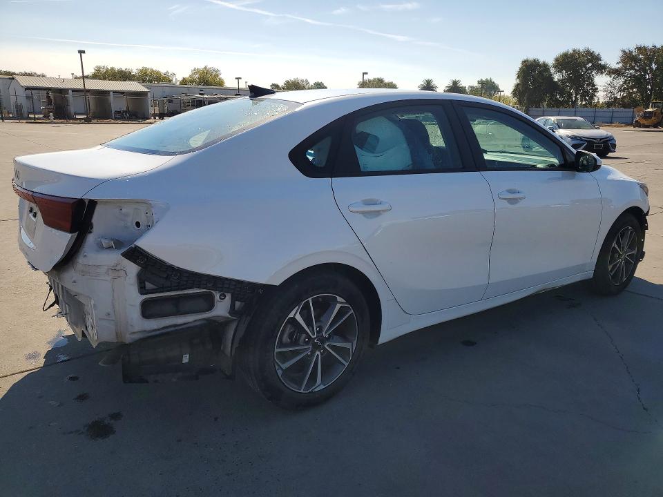 Продаж на аукціоні авто 2023 Kia Forte, vin: 3KPF24AD0PE600208, номер лоту: 68674296