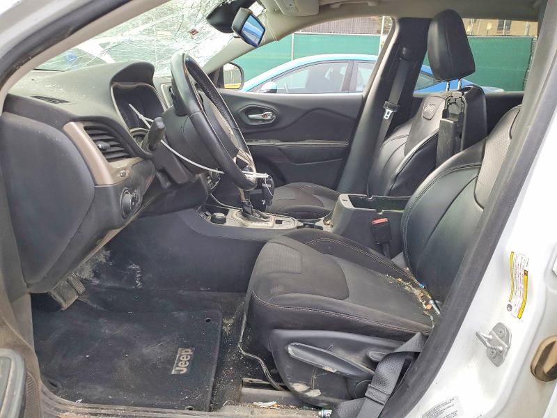 68930796 :رقم المزاد ، 1C4PJMCB9FW645719 vin ، 2015 Jeep Cherokee مزاد بيع