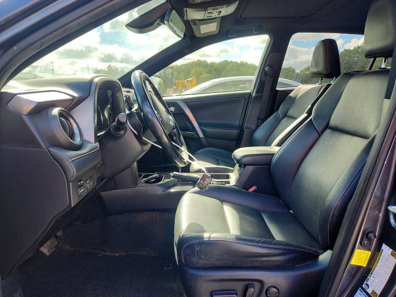 Продаж на аукціоні авто 2018 Toyota Rav4, vin: JTMJFREV7JJ743505, номер лоту: 69510856