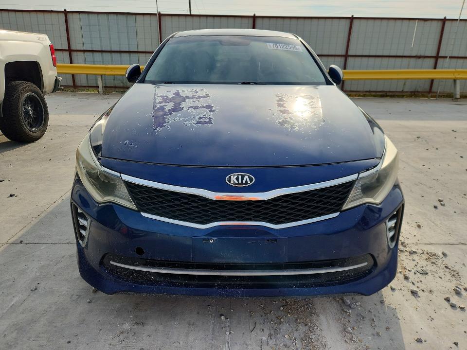 70122596 :رقم المزاد ، 5XXGT4L31HG172471 vin ، 2017 Kia Optima مزاد بيع