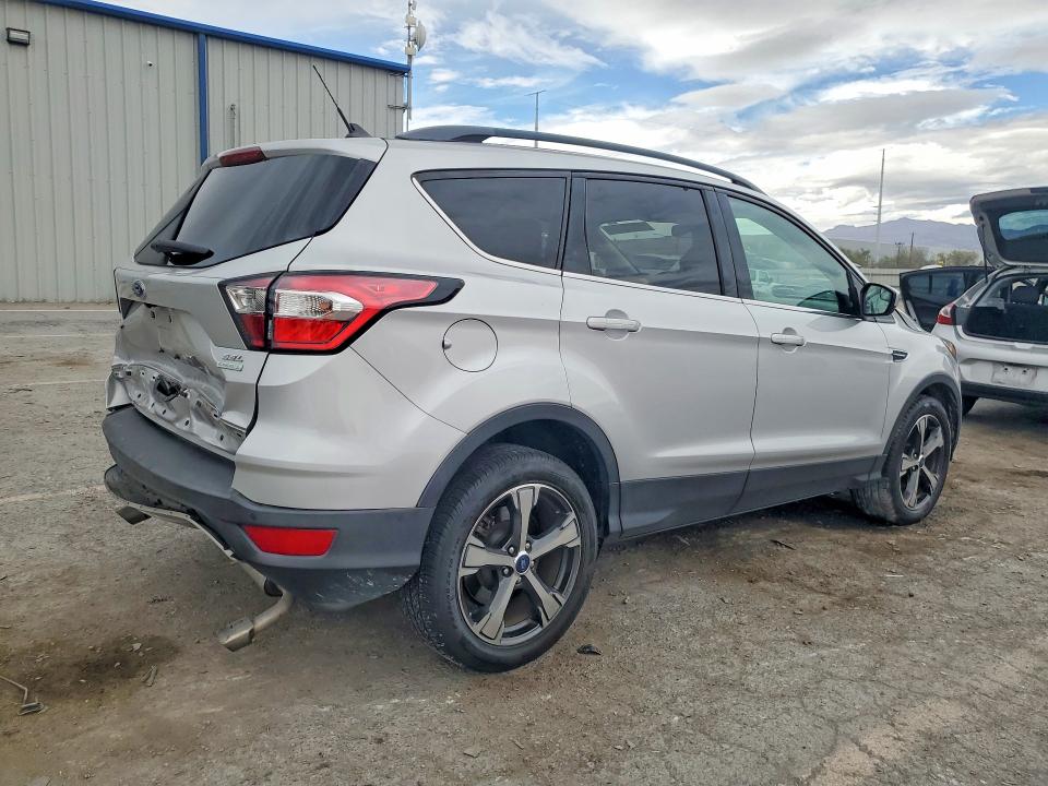 69912316 :رقم المزاد ، 1FMCU0HD5JUD37505 vin ، 2018 Ford Escape مزاد بيع