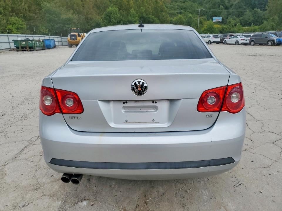 68808466 :رقم المزاد ، 3VWRF71K37M093597 vin ، 2007 Volkswagen Jetta مزاد بيع