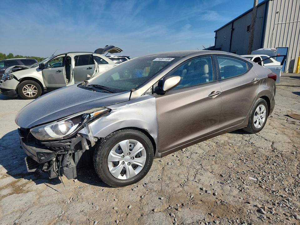 2016 Hyundai Elantra მანქანა იყიდება აუქციონზე, vin: 5NPDH4AE8GH763165, აუქციონის ნომერი: 71051106