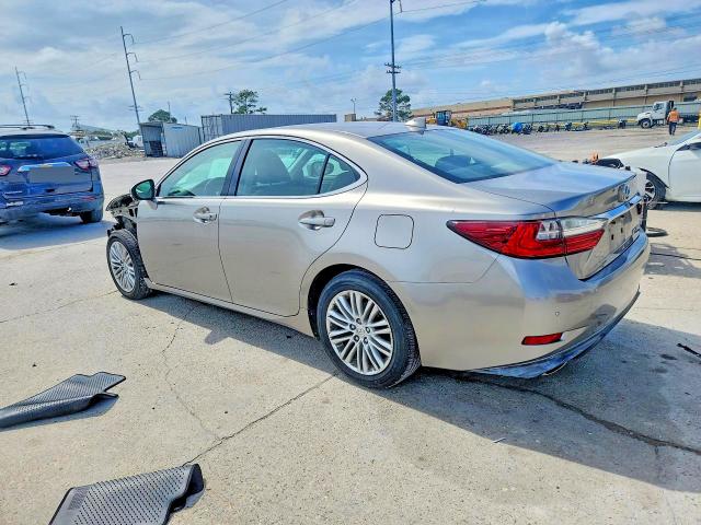 68827576 :رقم المزاد ، 58ABK1GG1HU055044 vin ، 2017 Lexus Es مزاد بيع