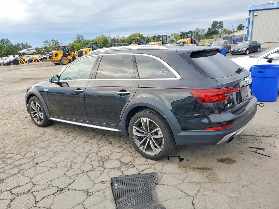 Продаж на аукціоні авто 2018 Audi A4 Allroad, vin: WA18NAF40JA031940, номер лоту: 69545056
