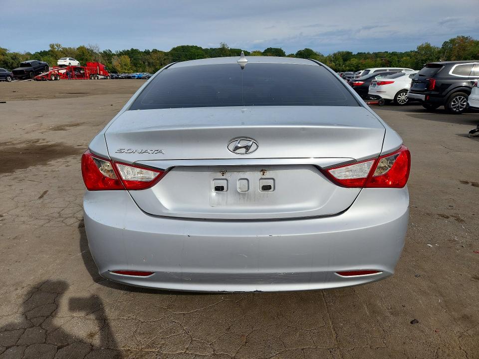 69913816 :رقم المزاد ، 5NPEB4AC5BH269178 vin ، 2011 Hyundai Sonata مزاد بيع