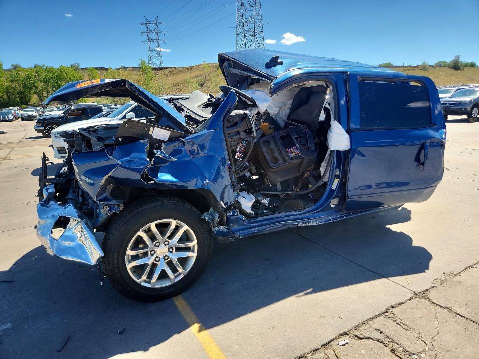 Продажа на аукционе авто 2017 Chevrolet Silverado, vin: 3GCUKREC7HG112532, номер лота: 66610386