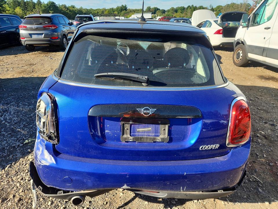 2021 Mini Cooper მანქანა იყიდება აუქციონზე, vin: WMWXU7C0XM2P12952, აუქციონის ნომერი: 68912926