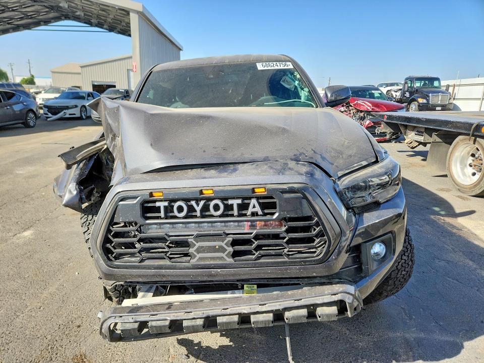 2018 Toyota Tacoma მანქანა იყიდება აუქციონზე, vin: 3TMCZ5AN7JM152432, აუქციონის ნომერი: 68624756