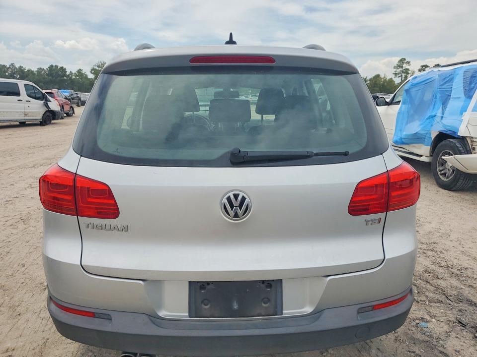 2017 Volkswagen Tiguan მანქანა იყიდება აუქციონზე, vin: WVGAV7AX2HW507657, აუქციონის ნომერი: 67518726