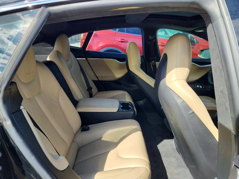 2015 Tesla Model S მანქანა იყიდება აუქციონზე, vin: 5YJSA4H1XFF080363, აუქციონის ნომერი: 70439766