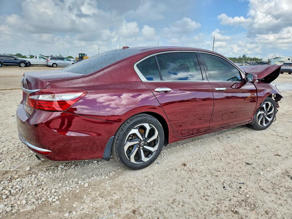 Продаж на аукціоні авто 2017 Honda Accord, vin: 1HGCR3F82HA044106, номер лоту: 68920556