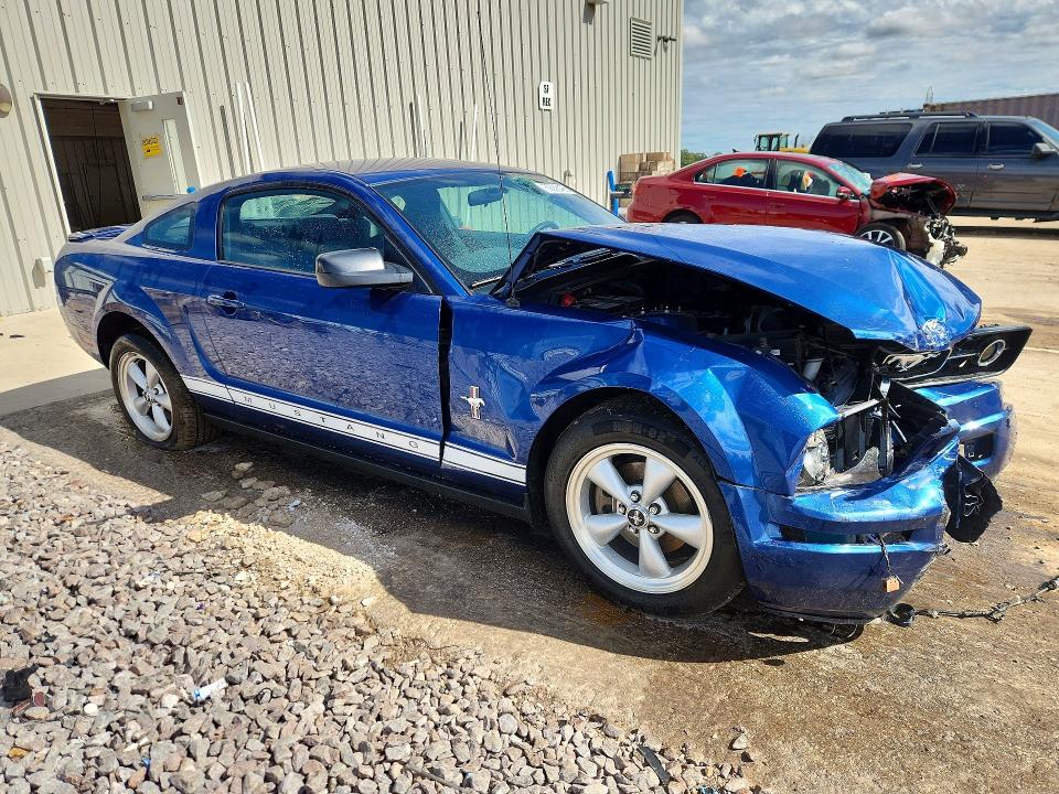 2008 Ford Mustang მანქანა იყიდება აუქციონზე, vin: 1ZVHT80N185101189, აუქციონის ნომერი: 69236496