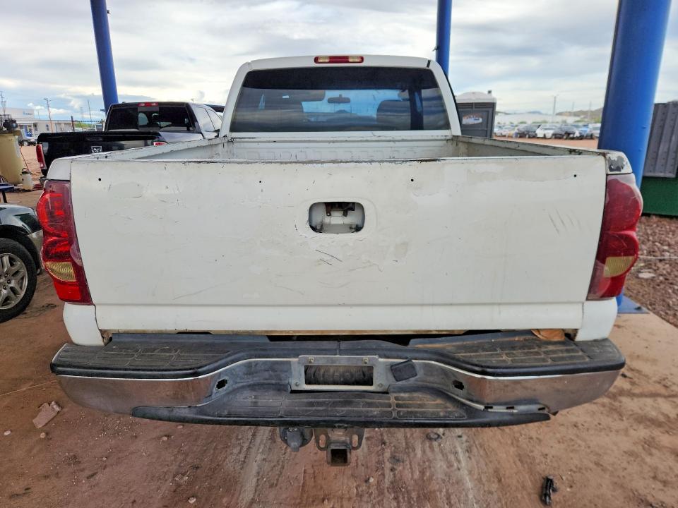2003 Chevrolet Silverado მანქანა იყიდება აუქციონზე, vin: 1GCHC29U53E261191, აუქციონის ნომერი: 70264756