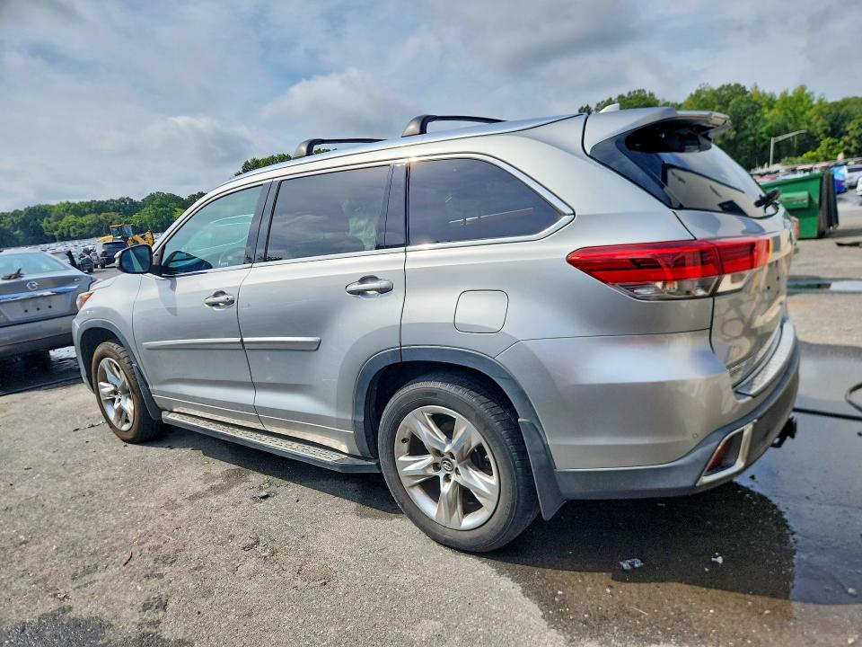 67045056 :رقم المزاد ، 5TDDZRFH6HS370791 vin ، 2017 Toyota Highlander مزاد بيع