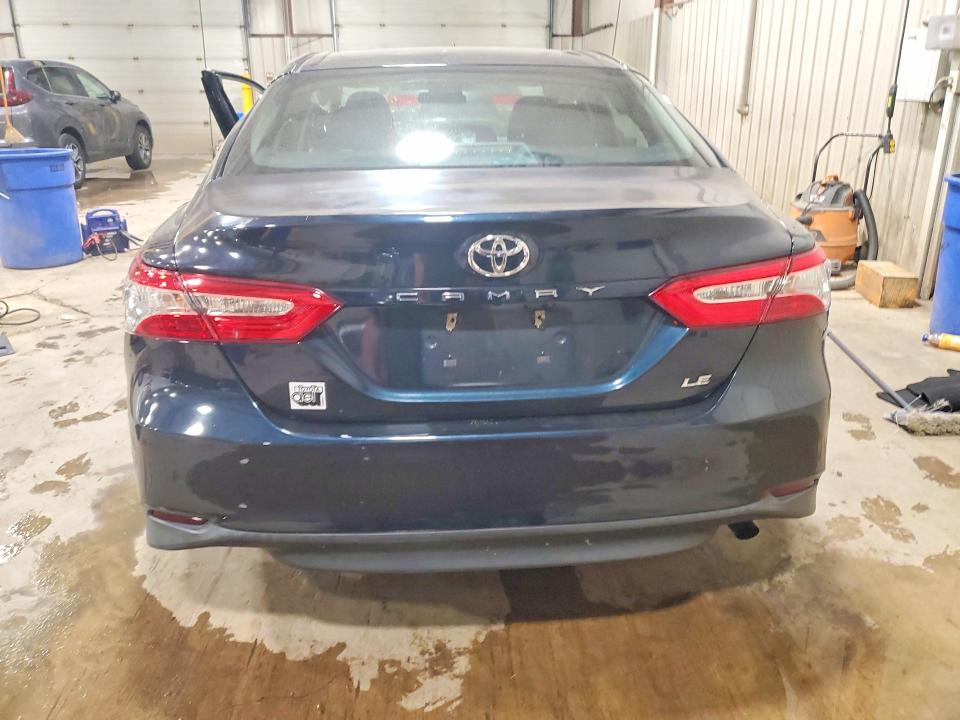 Продаж на аукціоні авто 2018 Toyota Camry, vin: 4T1B11HK2JU607203, номер лоту: 68679576
