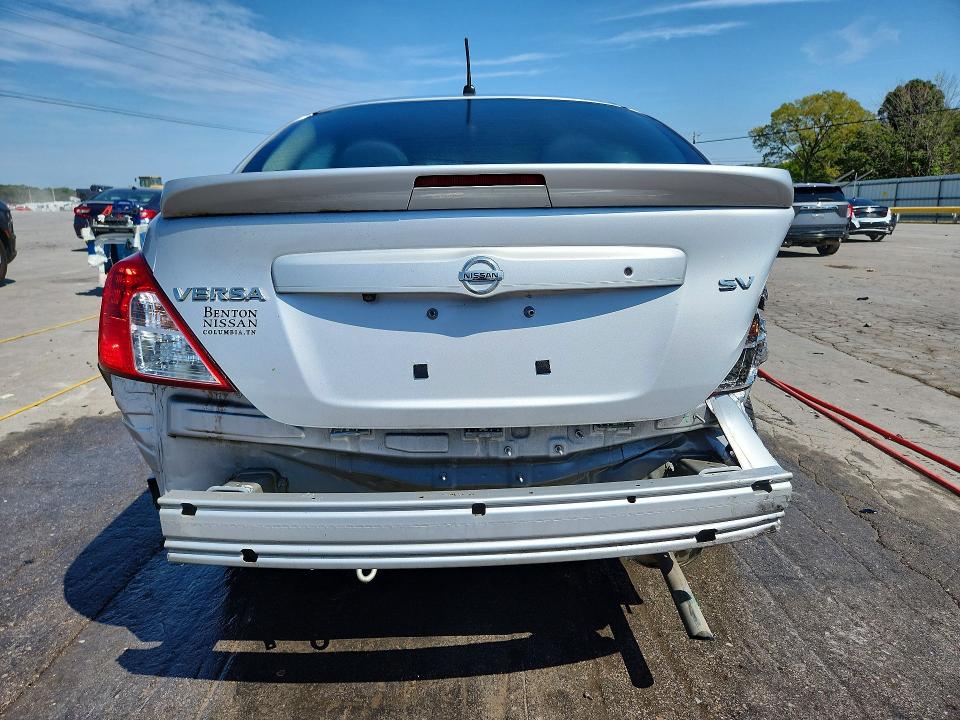 68515526 :رقم المزاد ، 3N1CN7AP8KL806258 vin ، 2019 Nissan Versa مزاد بيع